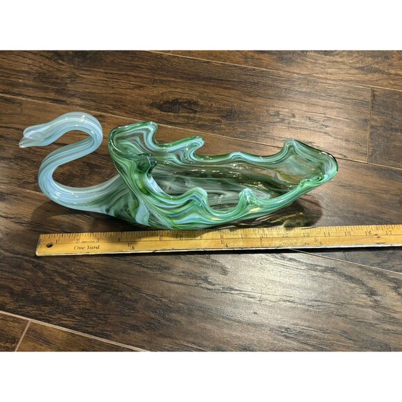 Vintage Sooner Hand Blown Glass Swan 1970’s Green/White Swirls - Picture 8 of 9